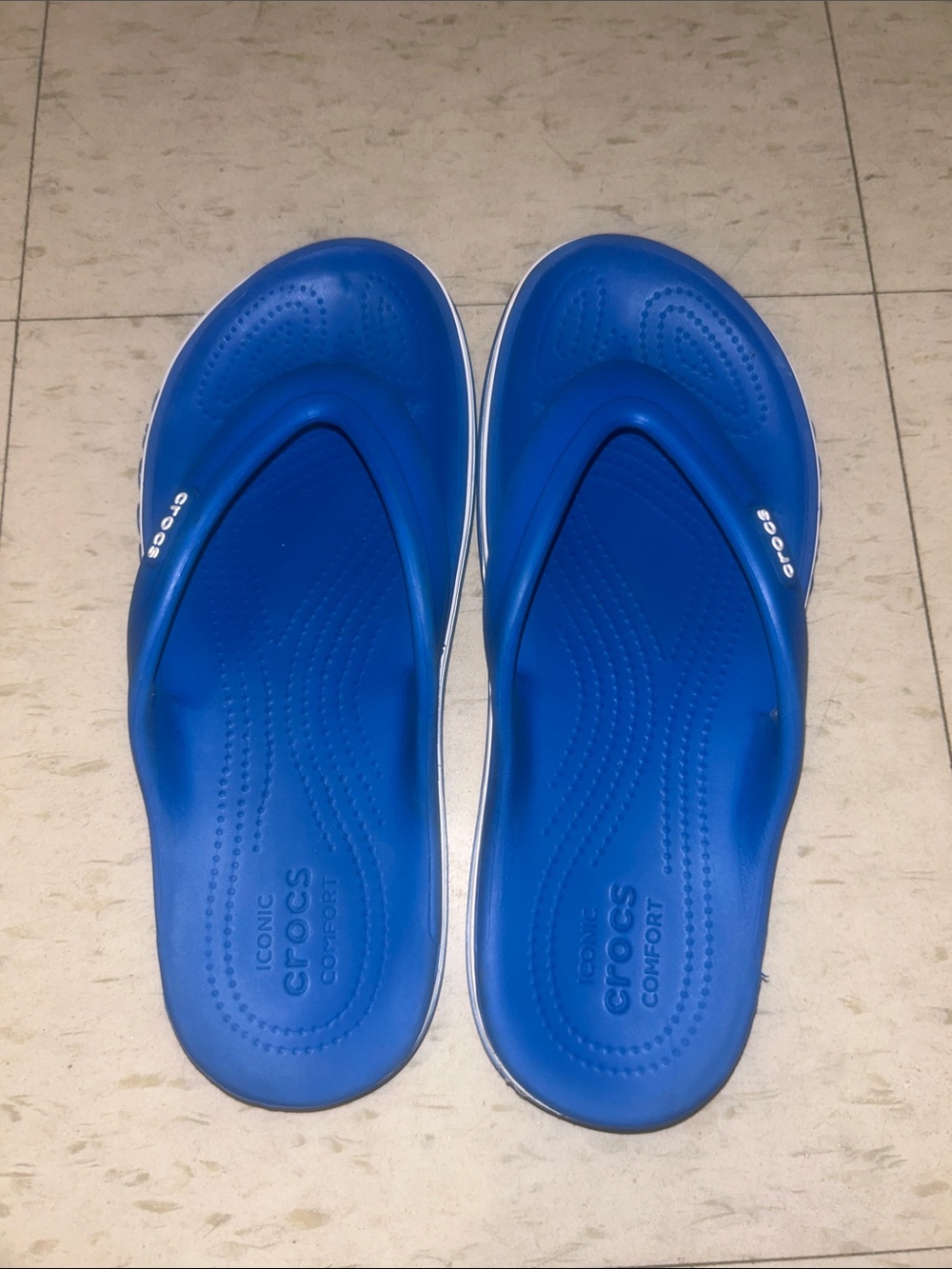 Unisex CROCS Royal Blue Cushioned Flip Flops - Picture 4 of 4